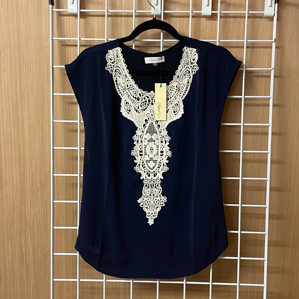 SugarLips blue sleeveless blouse with embroidery. NWT size small.